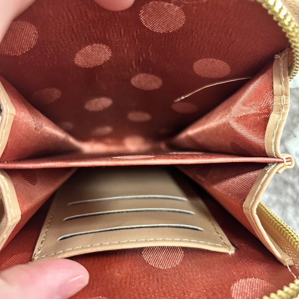 Tan Faux Leather Crossbody‎ Phone Wallet Bag Gold Filigree Emblem Zip Around